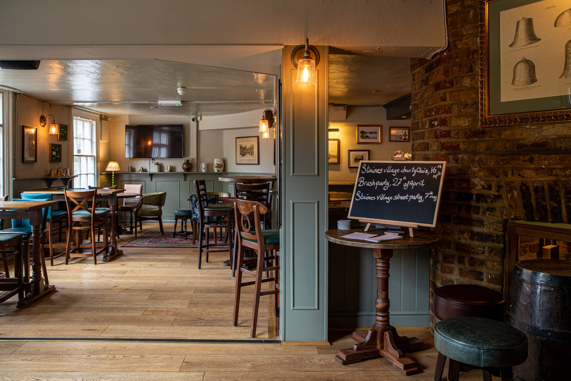 bar area bells pub staines village